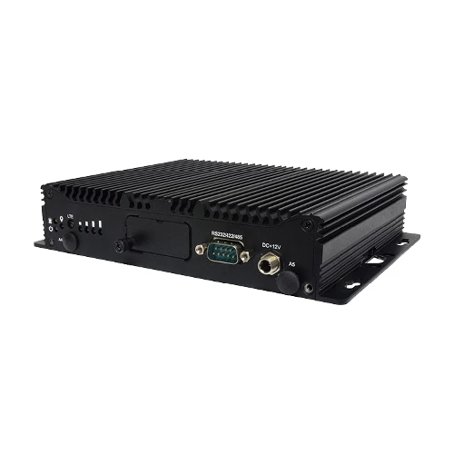 Lanner LEC-7242 - PC industriel fanless